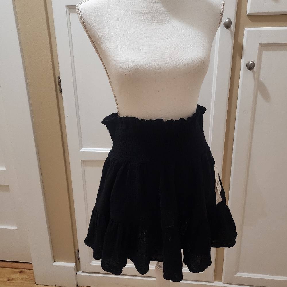 Vanilla Star Elegant Black Skirt. NWT - Picture 2 of 13